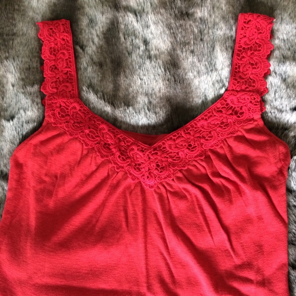 🆕 Talbots lace trimmed cami